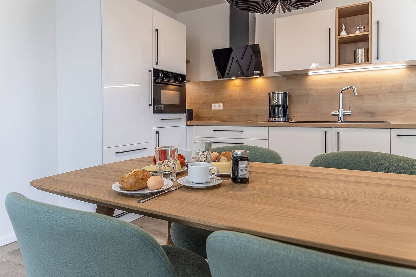 Ganze Wohnung, Maritimes Flair, exklusives Ambiente und unvergessliche Ausblicke – ein Feriendomizil für Gäste, die das Besondere suchen. in Carolinensiel-Harlesiel, Wittmund