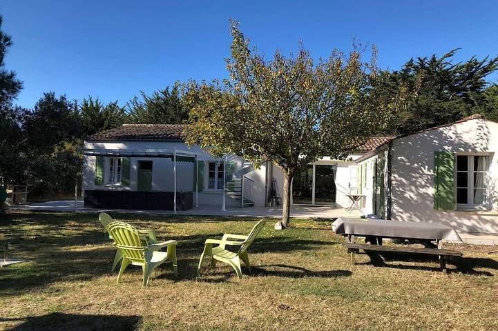 Location de vacances pour 15 personnes, animaux acceptés dans Plage Les Sables D Or