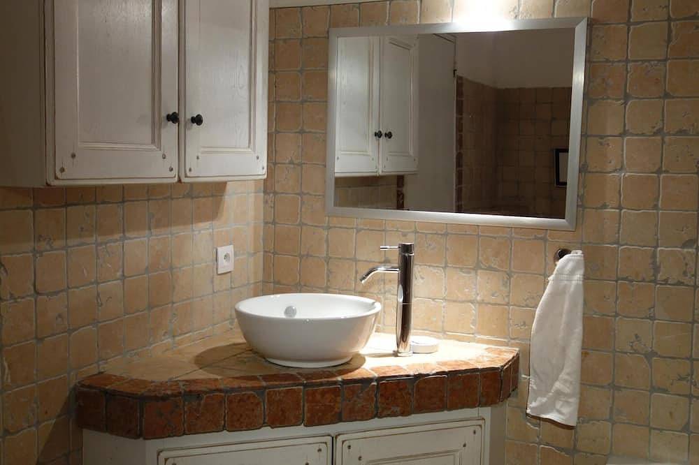 Chalet con Encanto en un jardín de 1.000 m², piscina privada, Avignon, Luberon in Maubec, Parque natural regional del Luberon
