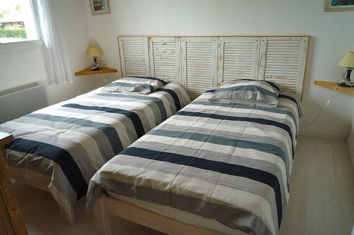 Location de vacances pour 8 personnes, avec terrasse et jardin dans Hourtin Plage - 4