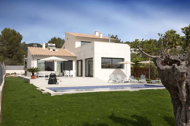 Villa for 6 people, with garden and hot tub - 1