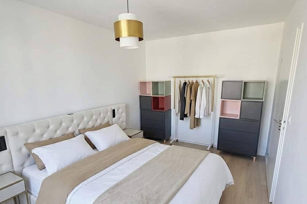 Apartamento entero, New apartment just outside Paris, with optional parking space in Maisons-Alfort, Valle del Marne
