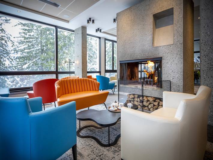 Gîte pour 3 personnes, avec piscine ainsi que sauna et balcon, adapté aux familles dans Office De Tourisme De Flaine Grand Massif