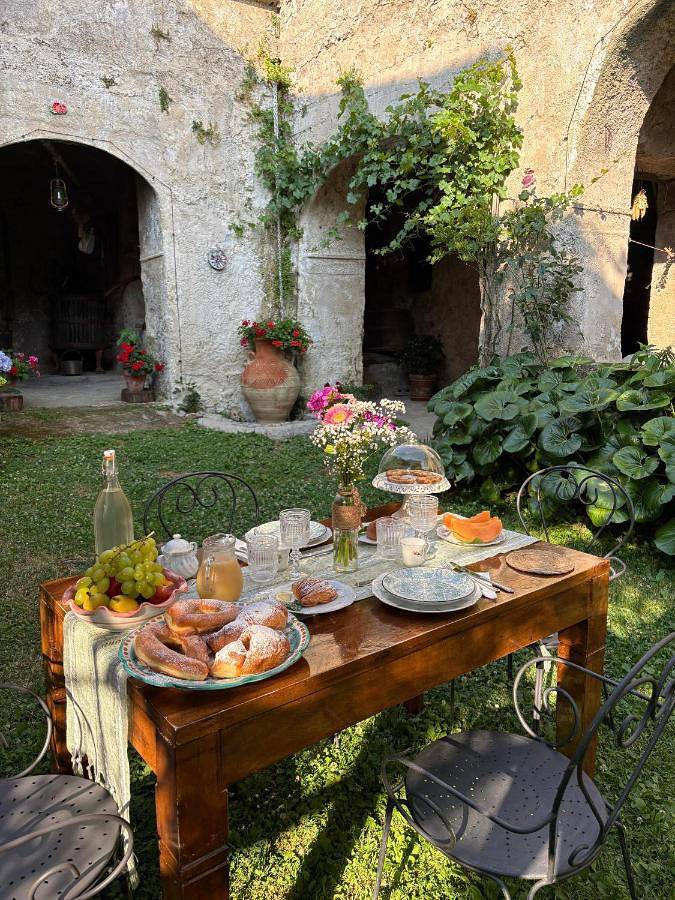 Lucy's guest house Amalfi coast in Tramonti, Monti Lattari
