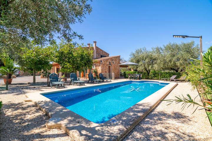 Location de vacances pour 9 personnes, avec Balcon ainsi que Terrasse et Jardin dans Lloret De Vista Alegre