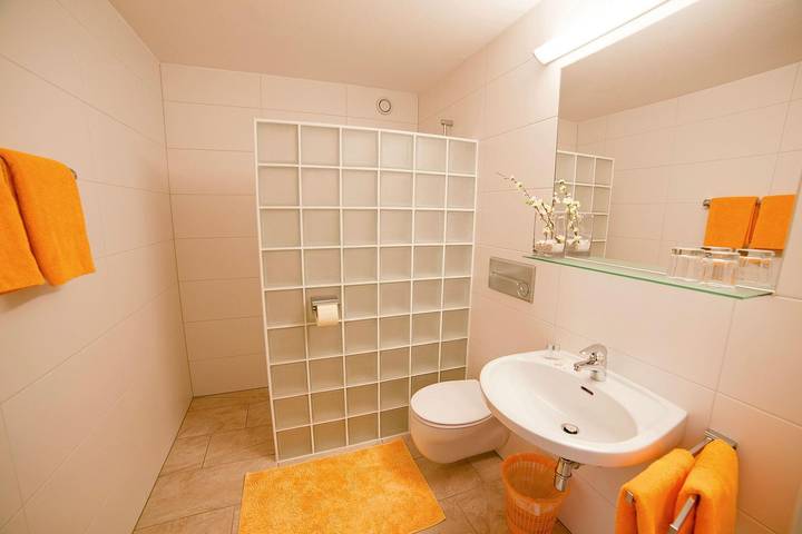 Dreibettzimmer mit  Balkon, Dusche/Wc in Filzmoos, Tennengau