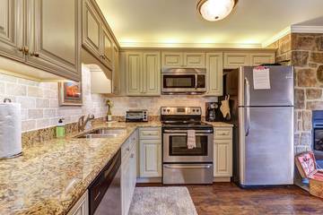 Vacation Apartment for 4 Guests in Tuckaleechee, Blount County, Picture 4