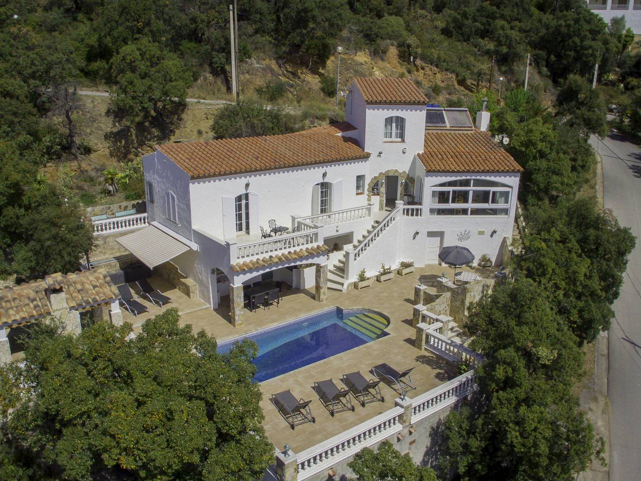 Casa con piscina privada, Wi-Fi, aparcamiento, aire acondicionado en Costa Brava in El Mas Fumats, Roses