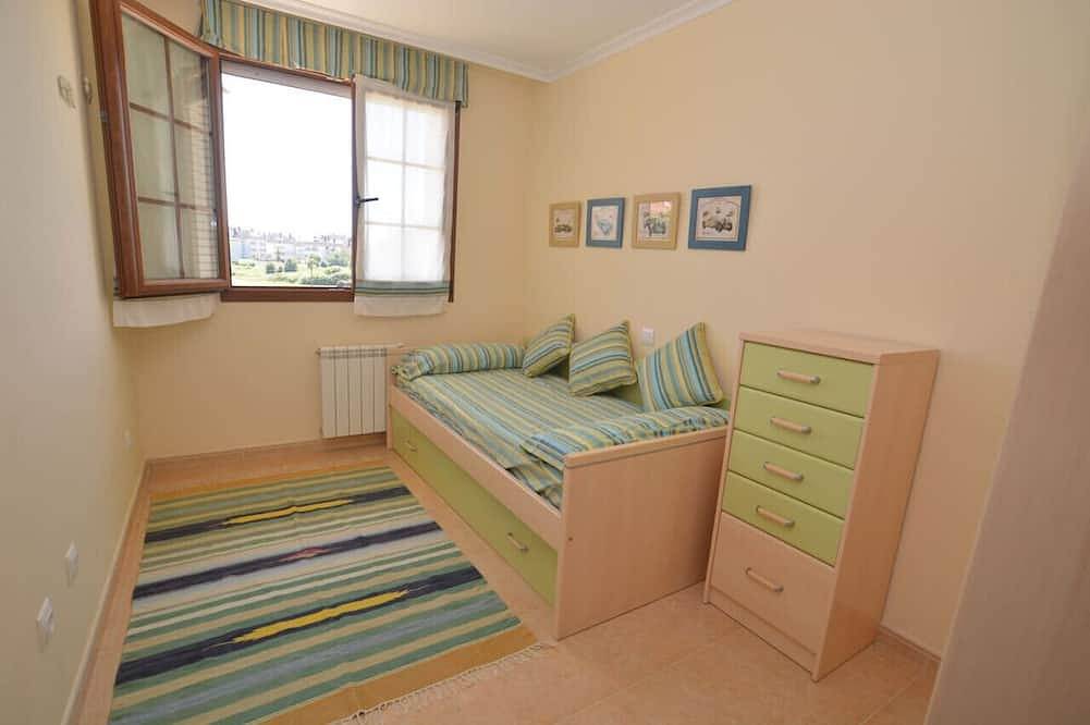 Apartamento entero, Bajo de 2 dormitorios - Cinco Soles 5928 in Isla, Arnuero