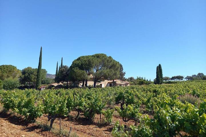 Gîte pour 12 personnes, avec piscine et jardin à Saint-Hippolyte-le-Graveyron