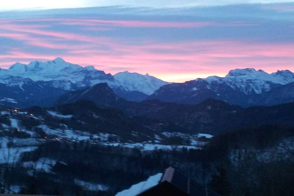 Appartement entier, Panorama Exceptionel Face au Mont Blanc in Onnion, Région de Bonneville