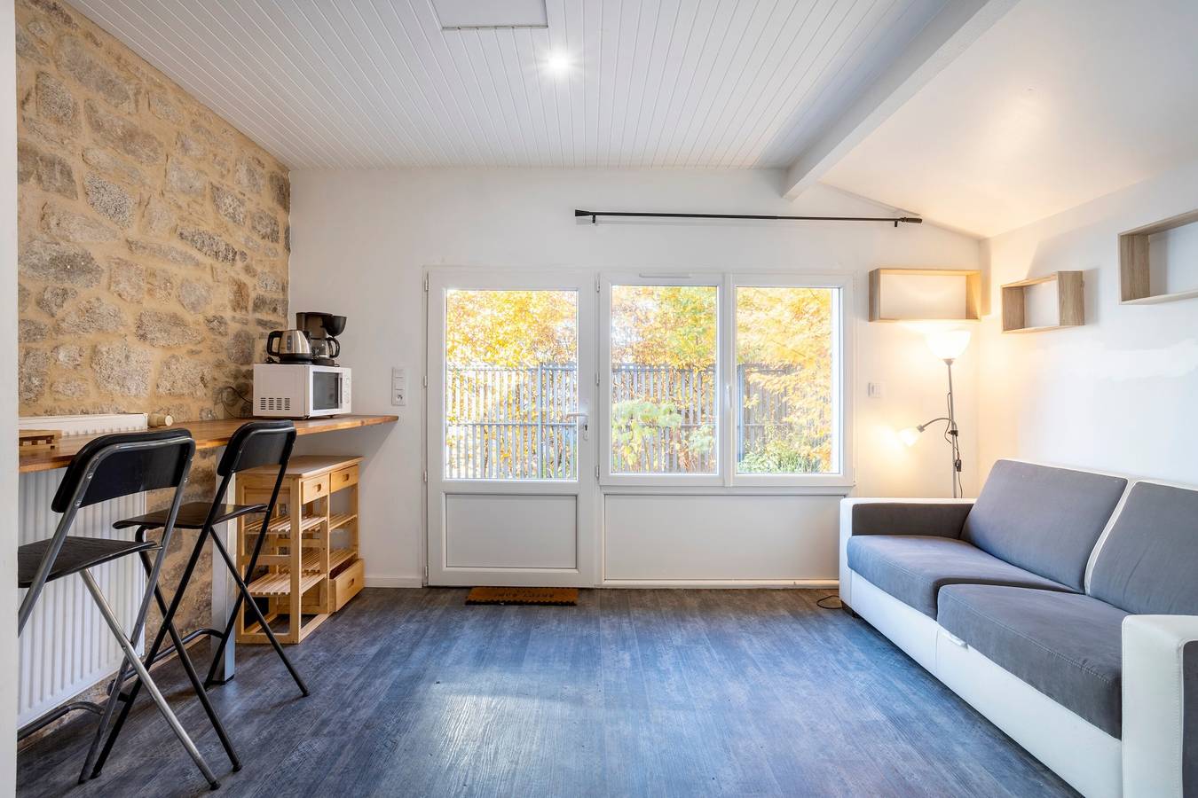 Studio entier, Studio « De La Vallée Du Stangala » avec terrasse privée et Wi-Fi in Ergué-Gabéric, Région de Quimper