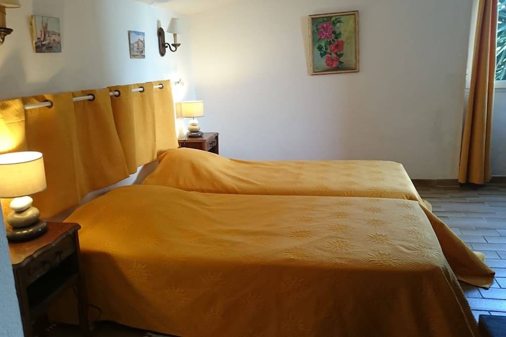 Casa Bd de mer Aire acondicionado Wifi Gran jardín Estacionamiento 5 pers in Borgo, Región de Bastia