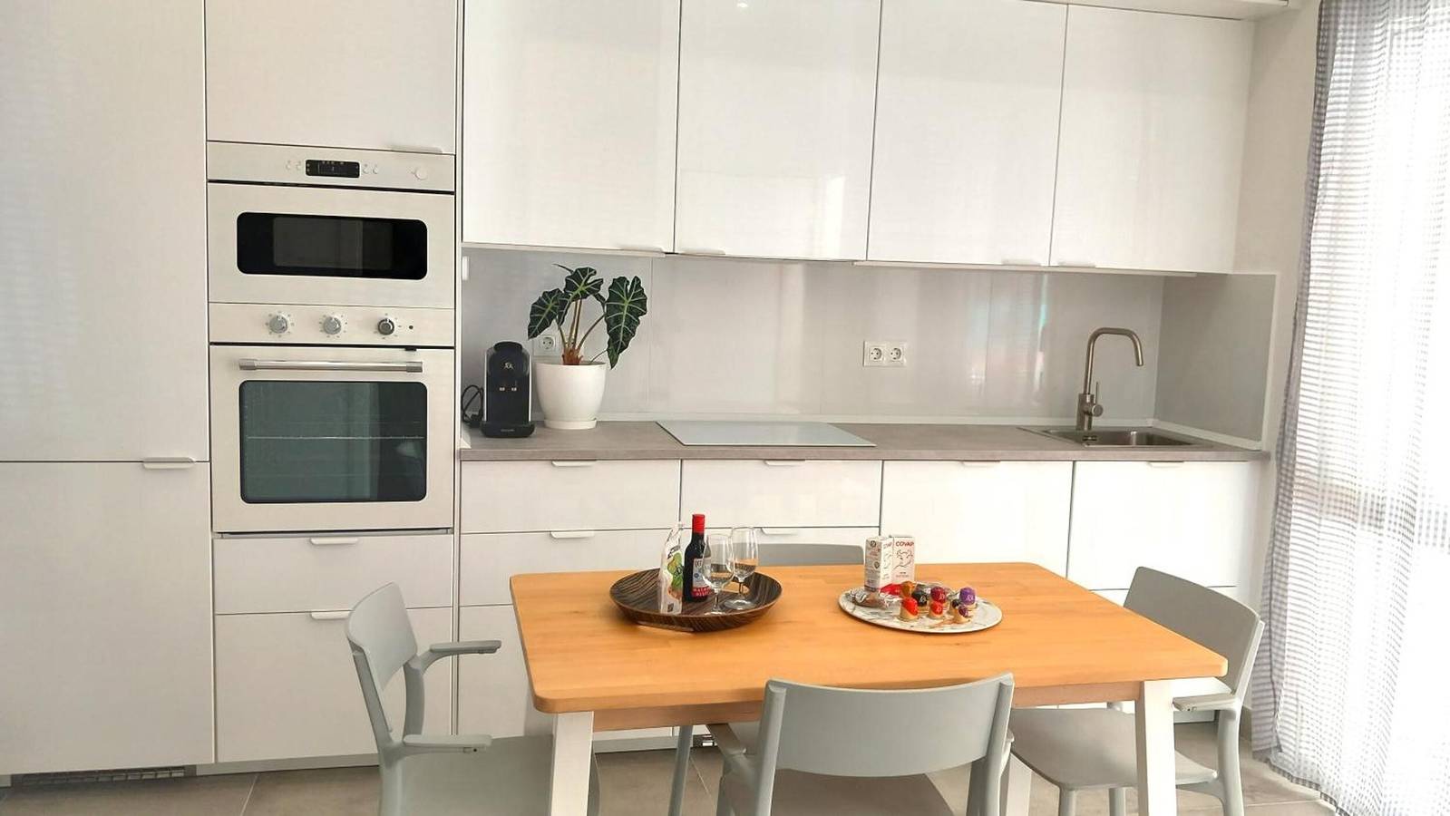 Apartamento entero, Apartamento 'Arena Suite Fuengirola' con Wi-Fi y aire acondicionado in Fuengirola, Costa del Sol