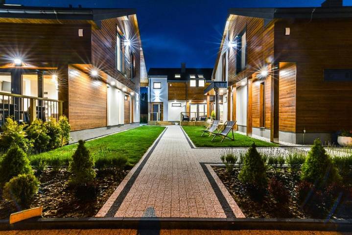 Apartament wakacyjny dla 6 osób, z ogród i sauna w Dębki