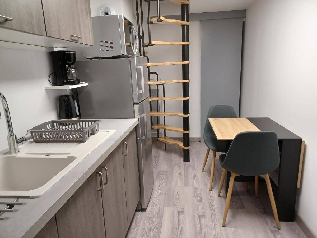 Appartement entier, One-Bedroom Apartment in Foix, Ariège