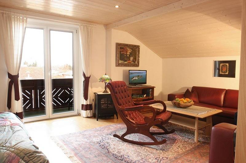 Ganze Ferienwohnung, Ferienwohnung Genzinger - Ferienwohnung Hochplatte für 2-4 Personen (65 qm, Og) in Bernau am Chiemsee, Chiemsee