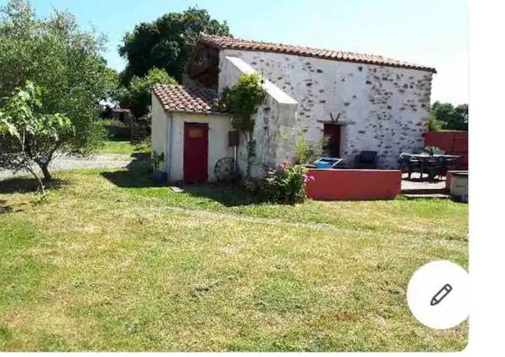 Gîte pour 2 personnes, avec jardin à Saint-Père-en-Retz - 4