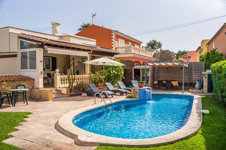 Finca mit Hund für 4 Personen, mit Terrasse und Garten in Alcúdia