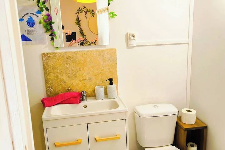 Gîte pour 2 personnes dans Office De Tourisme De Greoux Les Bains - 4