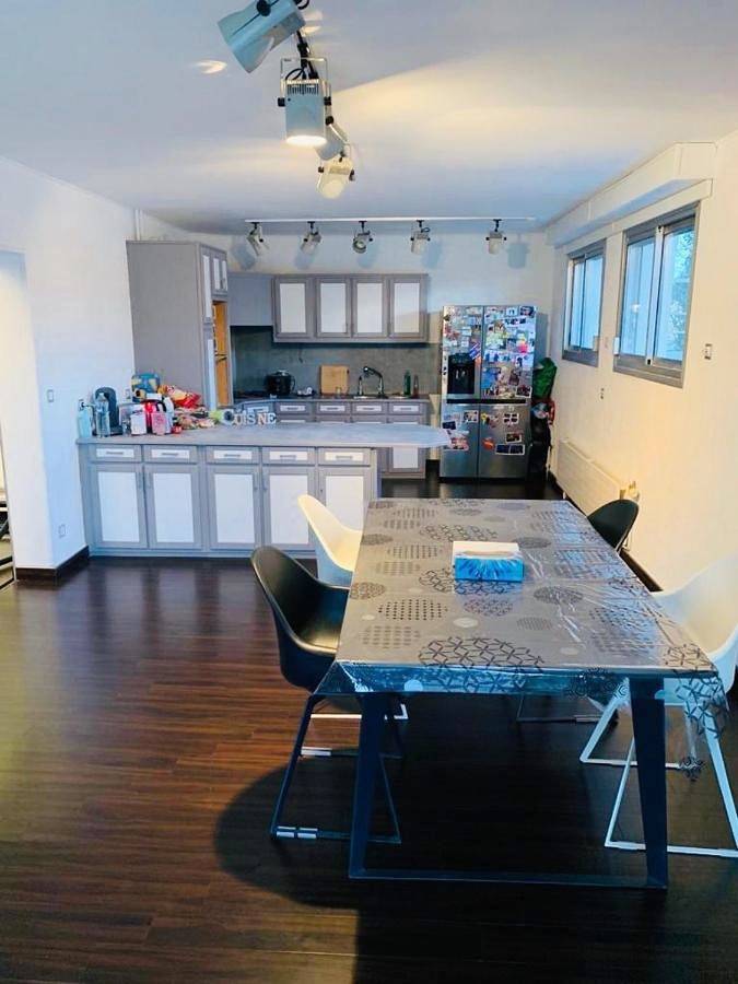 Family Room with Garden View in Corbeil-Essonnes, Essonne