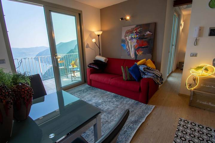 Ferienwohnung für 6 Personen, mit Pool und Seeblick sowie Balkon/Terrasse in der Lombardei - 4