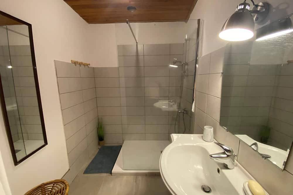 Appartement entier, Le Castelet de Montmeyan Appartement proche des lacs in Montmeyan, Région de Brignoles