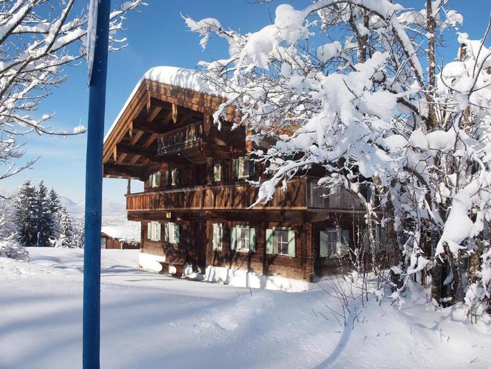 Chalet voor 10 personen, met tuin en balkon in St. Johann in Tirol