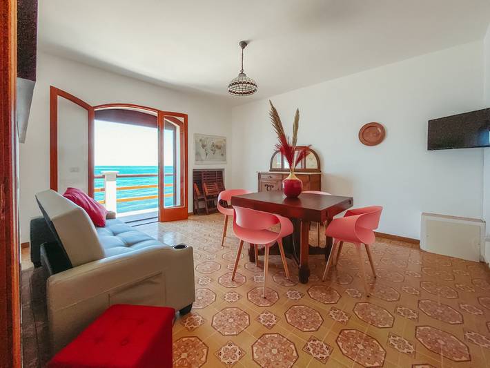 Ferienwohnung für 5 Personen, mit Balkon und Garten auf Sizilien - 3