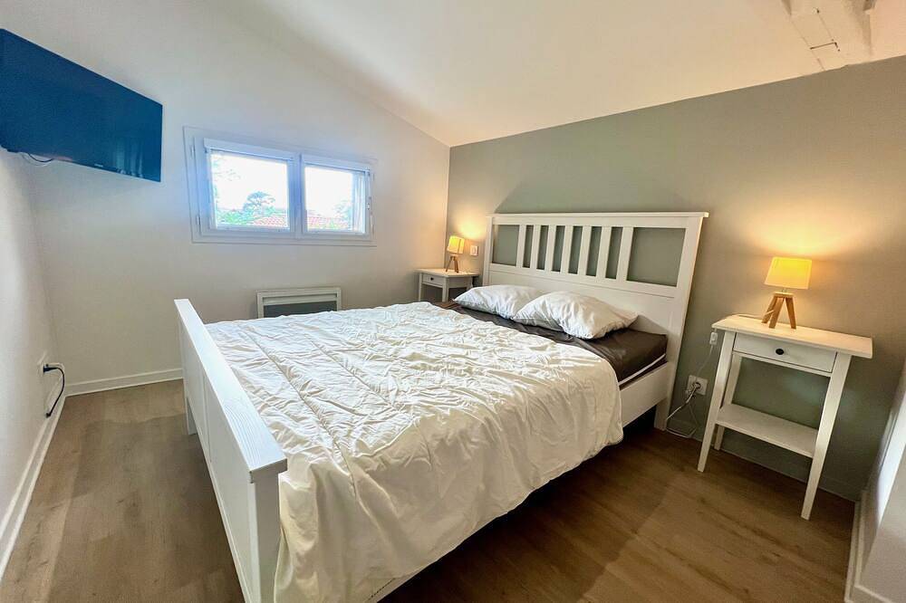 Gîte proche Plage x 4 pers 43m2 Piscine & parking in Les Sables-d'Olonne, Vendée