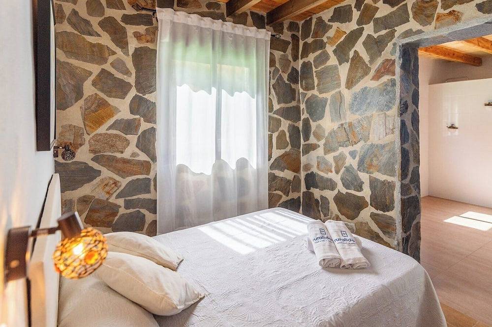 Cabaña de Piedra El Borge by Ruralidays in El Borge, Málaga Provincie