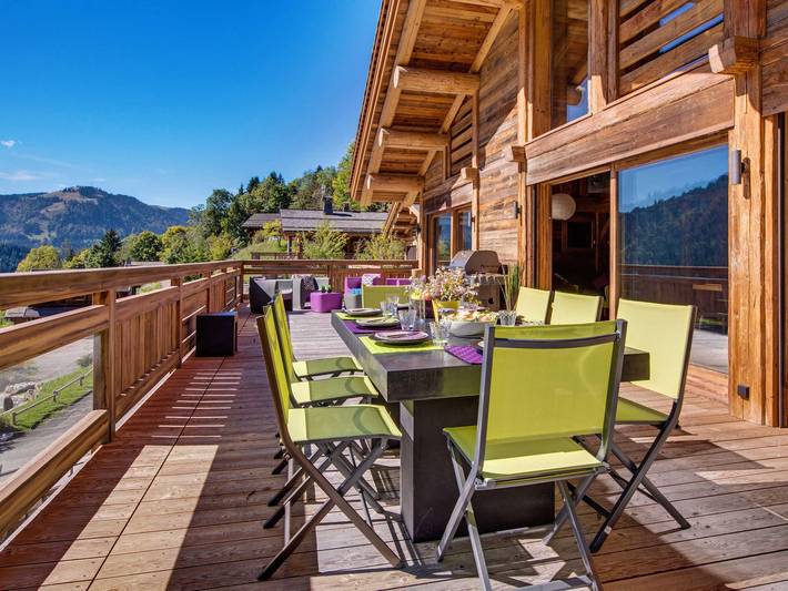 Chalet pour 9 personnes, avec vue et terrasse à La Clusaz