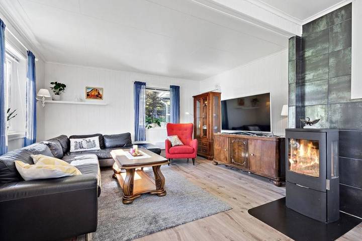 Ferienhaus für 8 Personen, mit Terrasse und Garten sowie Ausblick auf den Lofoten - 4