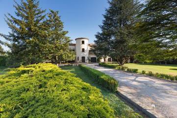 Cottage pour 4 personnes, avec vue ainsi que piscine et jardin à Entraigues-sur-la-Sorgue