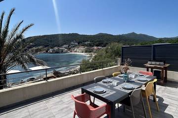 Gîte pour 6 personnes, avec terrasse dans Plage De La Marine De Meria