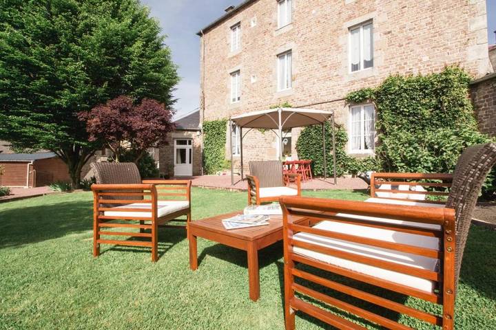 Maison d’hôte pour 2 personnes, avec Terrasse ainsi que Jacuzzi et Jardin