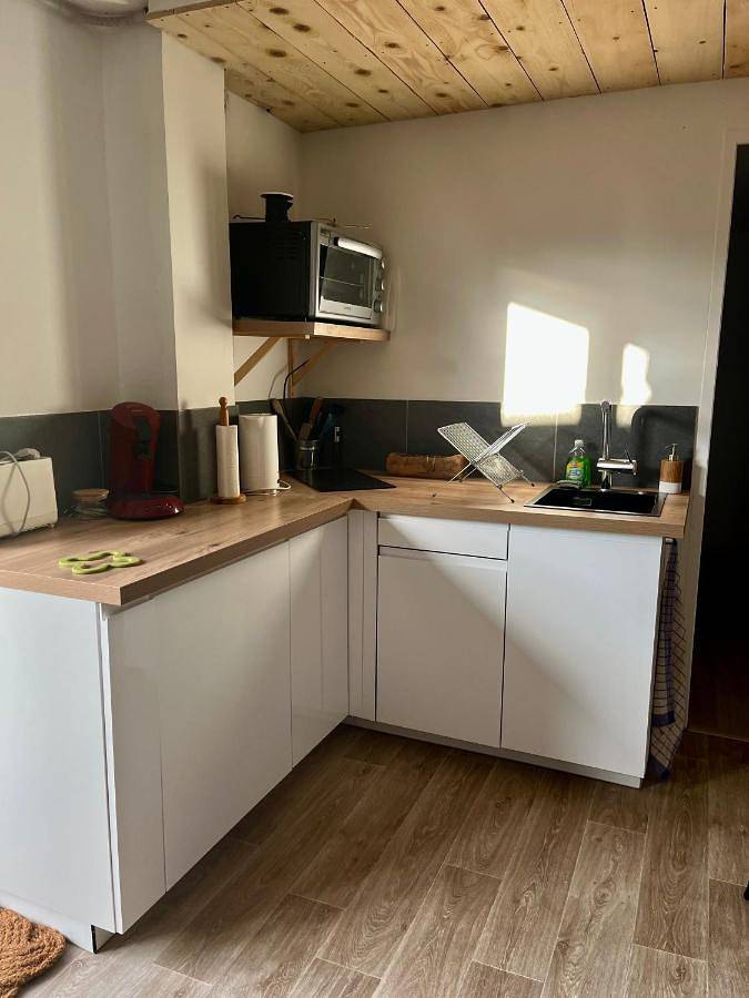 Appartement entier, One-Bedroom Apartment in Vaugneray, Lyon et ses environs