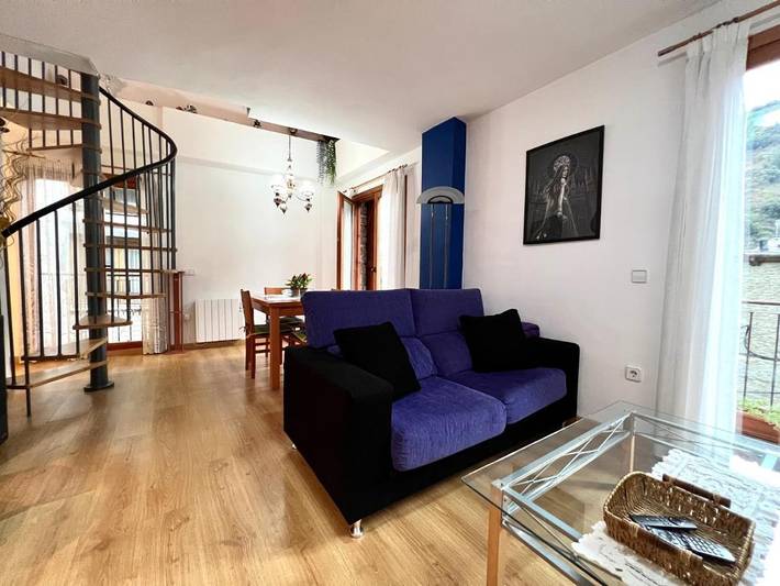 Apartamento para 4 personas, con Balcón y Vistas en Rialp