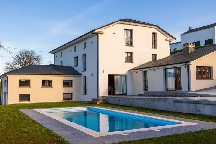 Holiday apartment for 4 people, with garden and pool as well as hot tub - 1