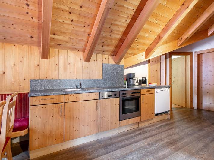 Ganze Wohnung, Gemütliche Ferienwohnung nahe Skibus nach Sölden in Huben, Längenfeld
