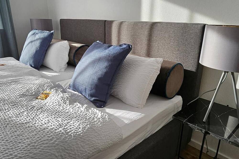 Ganze Wohnung, Casa 8070 Ingolstadt Maisonette-Wohnung |91 m²|4 Zi.|1-8 Pers.|inkl. Parkplatz in Ingolstadt, Oberbayern