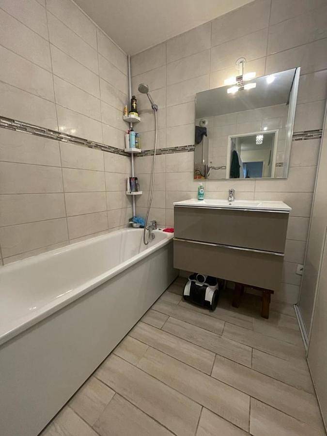 Gîte pour 6 personnes, avec balcon et vue à Garges-lès-Gonesse - 2