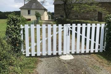 Gîte pour 6 personnes, avec jardin à Sadroc