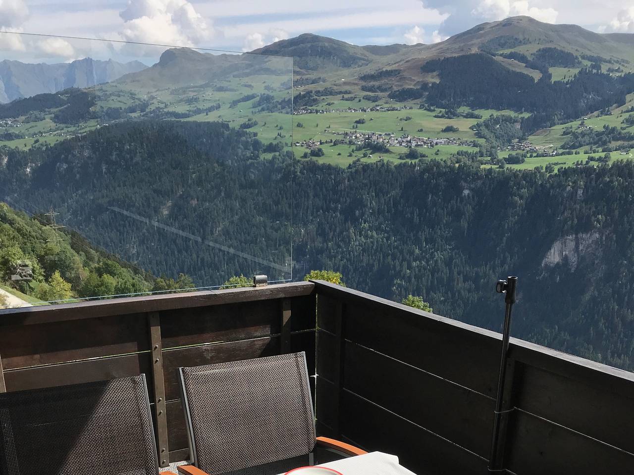 Ganze Ferienwohnung, Ferienwohnung Casa Splendusa Caduff, Brigels - 3 Zimmer Ferienwohnung für max. 4 Pers. im 3. Og in Brigels, Alpenarena