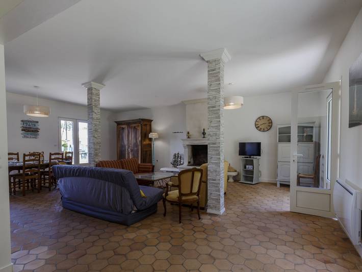 Location de vacances pour 6 personnes, avec jardin à Médis - 2