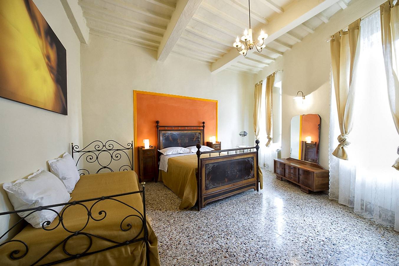 Ganze Wohnung, Geräumige Wohnung mit Stadtblick in Foiano della Chiana 125 m² in Foiano della Chiana, Arezzo Provinz