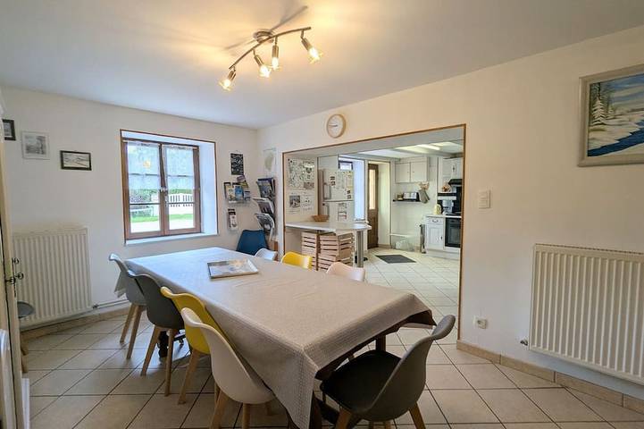 Gîte pour 10 personnes, avec jardin