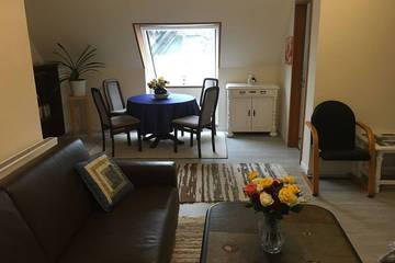 Ferienwohnung für 5 Personen, mit Balkon und Whirlpool sowie Garten, mit Haustier in Lüneburg und Umgebung