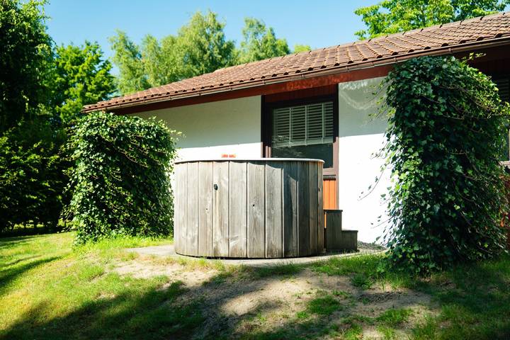 Bungalow für 4 Personen, mit Terrasse und Sauna sowie Garten, kinderfreundlich im Emsland