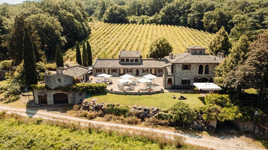 Agriturismo per 2 persone, con idromassaggio e giardino nonché piscina a Orvieto